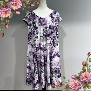 V-neck cap sleeves floral a-line plus size dress